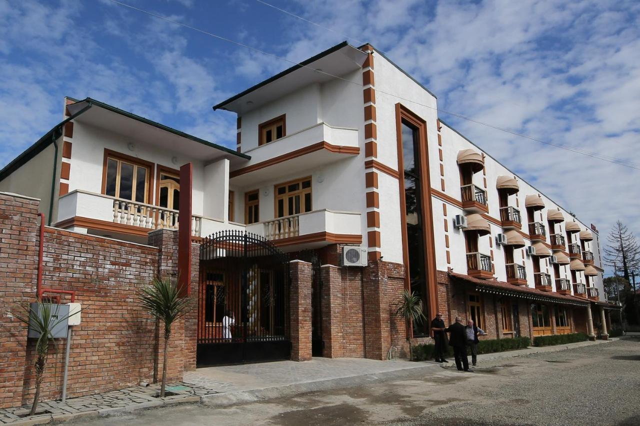 Hotel Shogi Zugdidi Esterno foto
